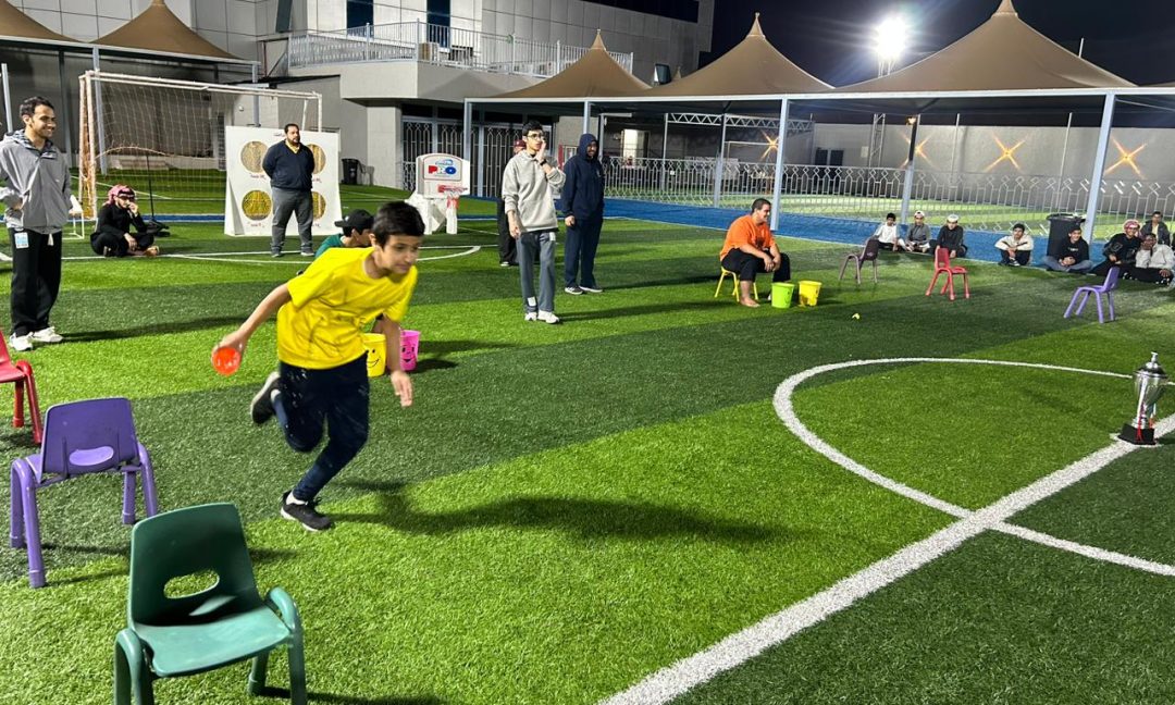 مدارس الرواد في خميس مشيط تنظم برنامجاً ترفيهياً لطلاب الصف الأول الثانوي